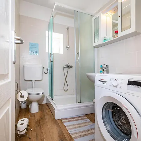 Nyaraló Lovely In With Wifi