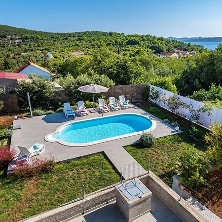 Nyaraló Lovely In With Wifi Brbinj