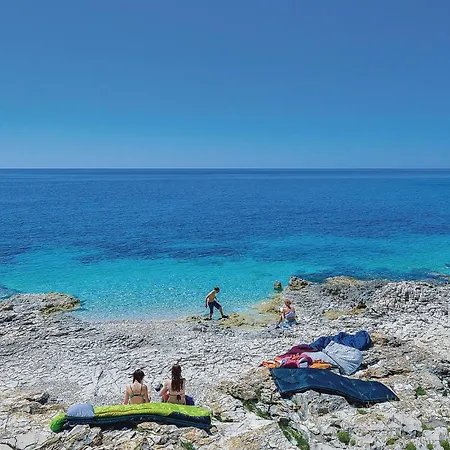 Nyaraló Lovely In With Wifi