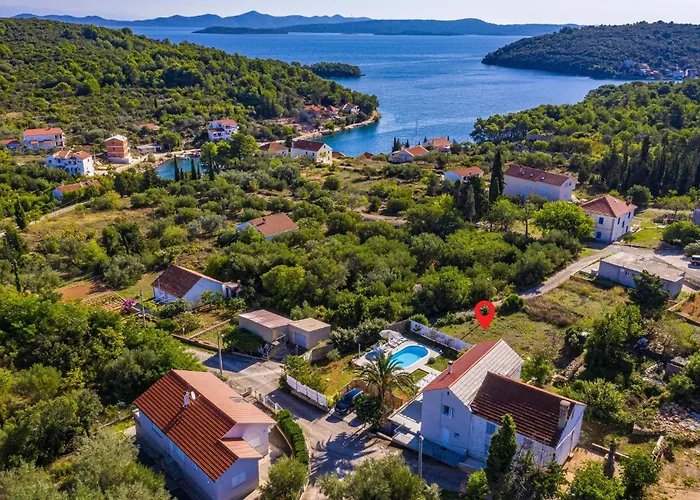 בית נופש Lovely In With Wifi Brbinj