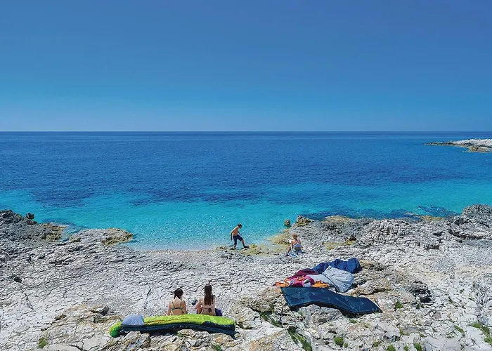 בית נופש Lovely In With Wifi